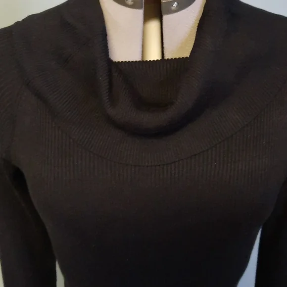 Black Ribbed Knit Sweater - Picture 4 of 4